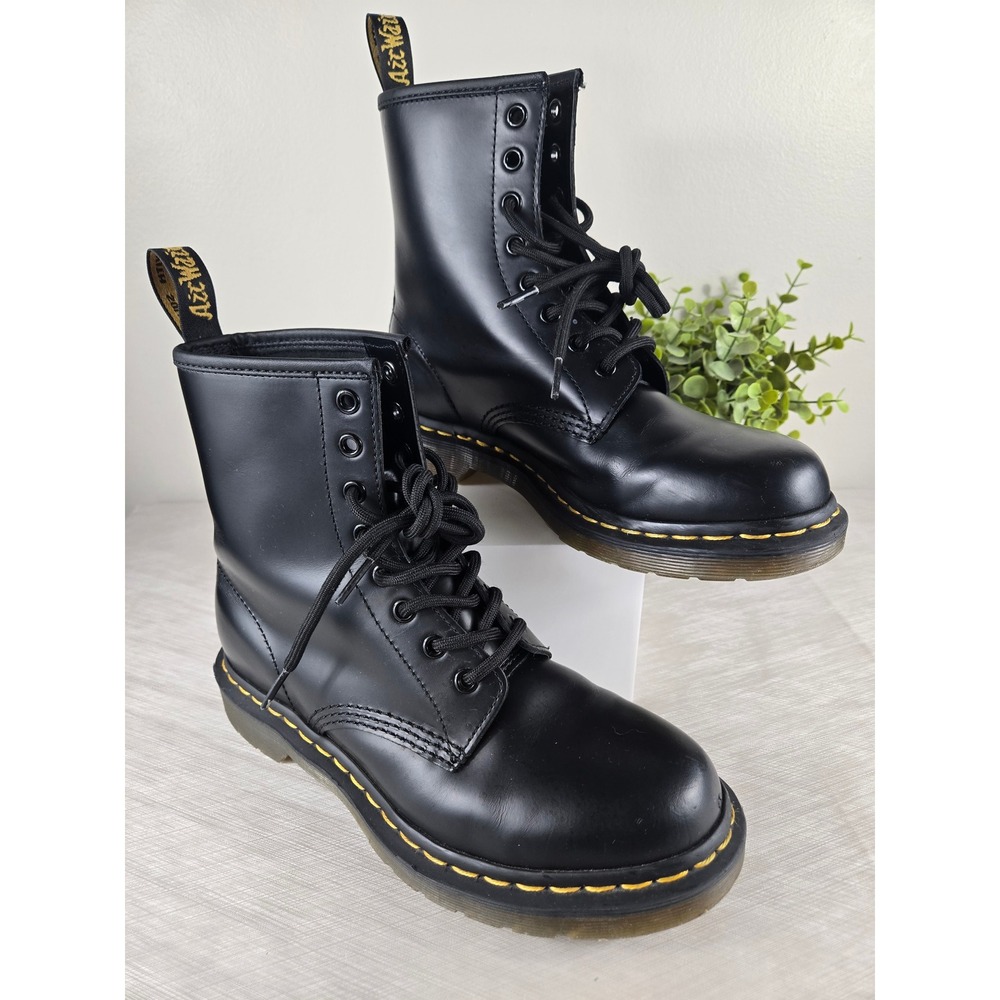 Dr. Martens 1460 W Black Smooth Leather 8-Eye Combat Boots Women Size 8 US L